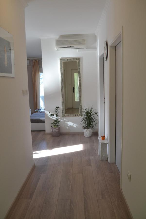 Family Friendly Apartments With A Swimming Pool Supetarska Draga - Donja, Rab - 2019 Exteriér fotografie